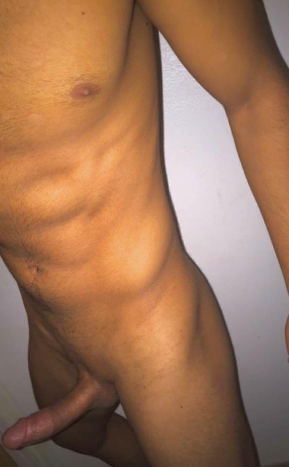 bg nu gay rebeu bien monté bg nu gay rebeu bien monté