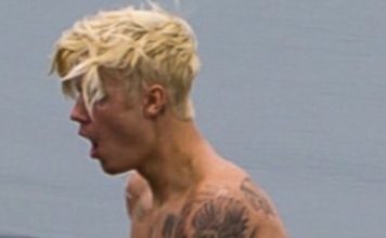Le sexe de Justin Bieber en transparence dans son dernier clip