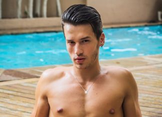 Les beaux gosses à la piscine en speedo !