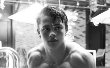 Belles gueules et bien foutus : Jeunes modèles en monochrome