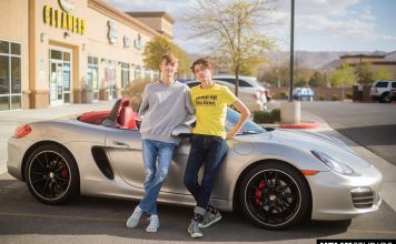 Un tour dans ma caisse, puis dans mon cul !