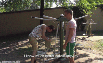 Benoit Ulliel baise et lèche le sperme d’Hans Lagerfeld