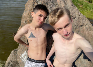 Math & Aiden : Jeune couple réalise ses fantasmes en video!