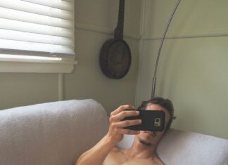 Selfies & Dickpics : Edition gros calibres !