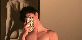 Jeune gamer s’exhibe sans pudeur