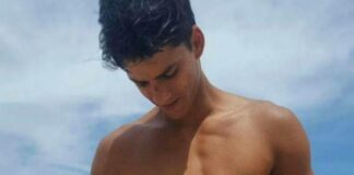 Klaus – Footballeur brésilien nu