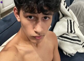 Selfies de jeunes mecs nus