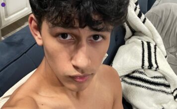 Selfies de jeunes mecs nus