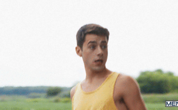 Braxton Cruz baise Joey Mills – Bite et Panier